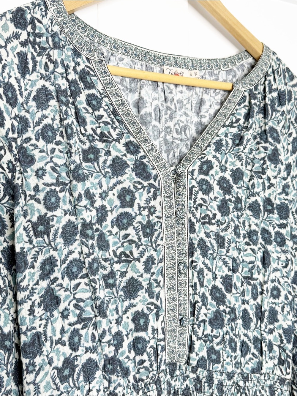 Faherty Montana Dress medium Navy Folly Floral western boho long sleeve a-line - Picture 6 of 13